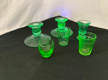 Group Of Miscellaneous Uranium Vaseline Glass ~6 Pieces