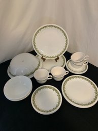 Corelle Spring Blossom Green 'crazy Daisy' Dinner Ware Group