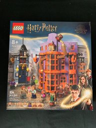 Lego 2023 Harry Potter 76422 Diagon Alley: Weasley's Wizard Wheezes W/box