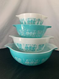 Pyrex Butterprint 4 Piece Cinderella Bowl Set - Standard Set