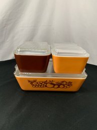 Pyrex Old Orchard 8 Pieces Refrigerator Set