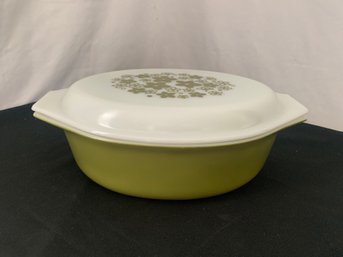 Pyrex Spring Blossom Green (Crazy Daisy) Oval Casserole W/lid