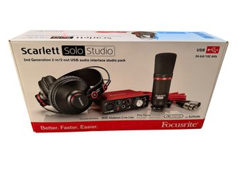 Focusrite Scarlett Solo Studio 2nd Generation Complete Recording Studio Pack