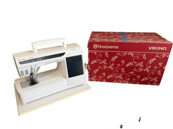 Husqvarna Viking Designer SE Computerized Sewing & Embroidery Machine  Made In Sweden