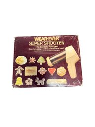 Vintage Wear-Ever Super Shooter Electric Food Gun  Model 70123