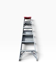Cuprum 6-Ft Aluminum Step Ladder  200-Lb Capacity