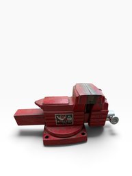 Milwaukee No. 807 Heavy-Duty Swivel Bench Vise