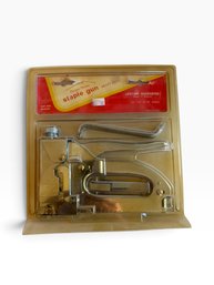 Vintage Design House Heavy-Duty Staple Gun  New In Package