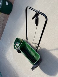 Scotts AccuGreen 1000 Drop Spreader With Turf Builder Hand Spreader