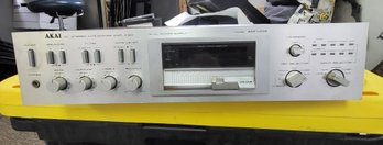 Akai AM-UO4 DC Integrated Amplifier