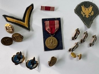 Military Pins, Patches And Medals