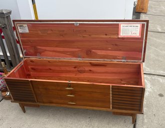 Lane Mid Century Hope Chest