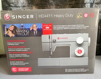 Singer HD4411 Heavy Duty Sewing Machine