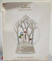 LIKE NEW 2012 HALLMARK KEEPSAKE WOODLAND WONDERLAND HANDCRAFTED CHRISTMAS TREE ORNAMENT