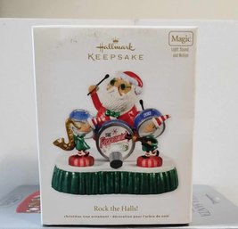 LIKE NEW 2012 HALLMARK KEEPSAKE ROCK THE HALLS BATTERY OPERATED CHRISTMAS TREE ORNAMENT