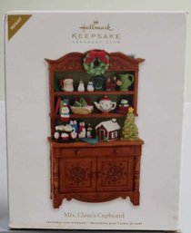 LIKE NEW 2012 HALLMARK KEEPSAKE MRS. CLAUS'S CUPBOARD HAND CRAFTED CHRISTMAS TREE ORNAMENT