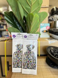 Pack Of 2 Wilton Leopard Brights Party Bags, 40-Count