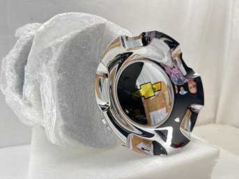 4 PIECE NEW 07-14 CHEVROLET CHROME CENTER CAPS. TAHOE,SILVERADO,AVALANCHE,SUBURBAN CHROME CENTER CAP 9597686