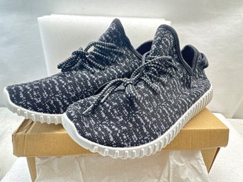 New Size 8 Women Sneakers Black/Gray