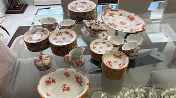 Herend Porcelain Queen Victoria Fortuna Rust  Large 85-Piece Set