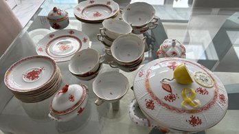 Herend Hungary Hand-Painted Porcelain  Chinese Bouquet Rust  30 Pieces