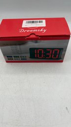 DreamSky Alarm Clock  Model DS312BW  New In Original Box