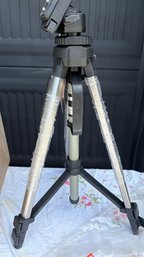 Samsonite Adjustable Camera Tripod Stand  Leveling Feature
