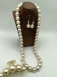 Large Faux 18mm Peal Bead Necklace 26'' Set Earring And Claw Hair Clip