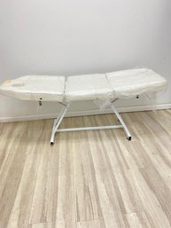 Professional Facial Tabel Bed Chair For Beauty Salon White Leather Cover