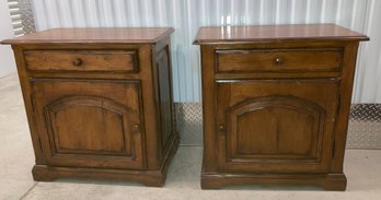 Pair Of Woodland Furniture Night Stands 31 X 26 X 18