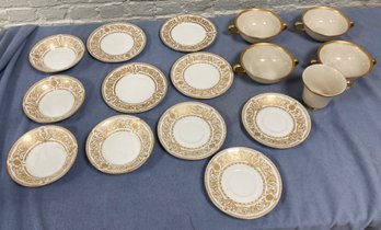 Lot Of 1966 The Royal Worcester Hyde Park And Lenox