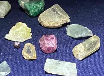 Lot Of Mixed Raw Gemstones Total Weight 0.7 Ounces Or 99 Carats