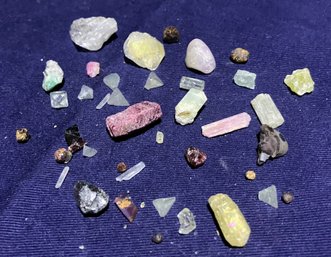 Lot Of Mixed Raw Gemstones Total Weight 0.8 Ounces Or 113 Carats