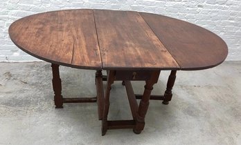 Rare Split Leg Period William And Mary Gate Leg Dropleaf Table C. Mid 1600s