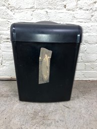 Shred Safe Shredder WM675XB