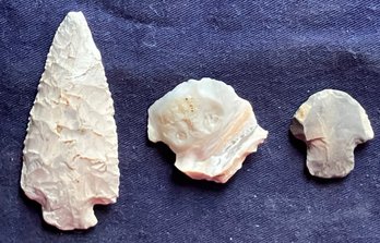 Assortment Of Three Archaic/Woodland Period Projectile Points And Scraper