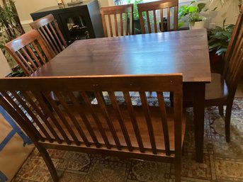 Dining Table With Bench Seat & Five Chairs 30 X 36 X 54