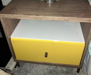 Mid Century Modern Style Side Table 22 X 19 X 16