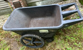 Rubbermaid Heavy Duty Wheelbarrow