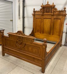 Rare Aesthetic Bed C. 1880