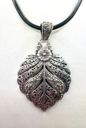 Gorgeous Sterling Silver Artisan Leaf Necklace