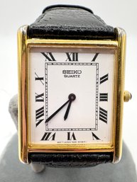 Classic SEIKO Mens Tank Wristwatch Leather Band