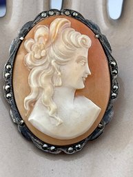 Vintage Hand Carved Lovely Lady Cameo Pin Pendant