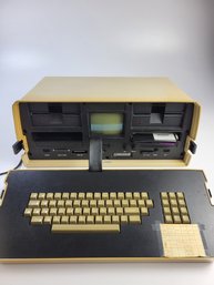 Osborne 1 Portable Computer 1981 CP/M 2.2 Operating System Working W/ Instruction Book Compute Computing