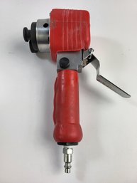 K - Central Pneumatic Professional Orbital Sander