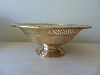 (A30)   Vintage Arrowsmith Sterling Silver 414 Pierced Edge Weighted Footed Bowl