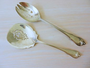 (A47)   Wallace Sterling Silver Grand Colonial Pierced Tomato Server And Fork