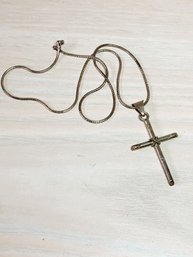 Vintage Sterling Silver Cross On Chain   (DL3)