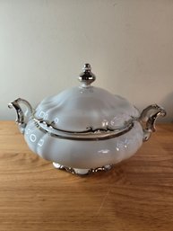 Revere By Hutschenreuther Footed Bowl With Lid (EL16)