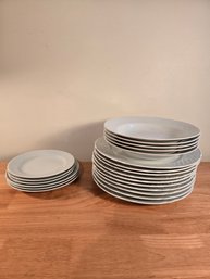 Oscar De La Renta Old Dresden Fine China (EL19)